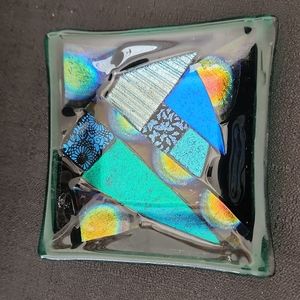 VINTAGE HAND PAINTED GLAZED GLASS DECORATIVE BOWL.